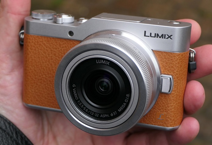 Panasonic Lumix DC-GX880 Kit 12–32 мм