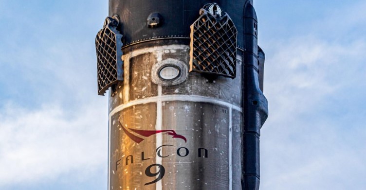 „SpaceX Falcon 9“