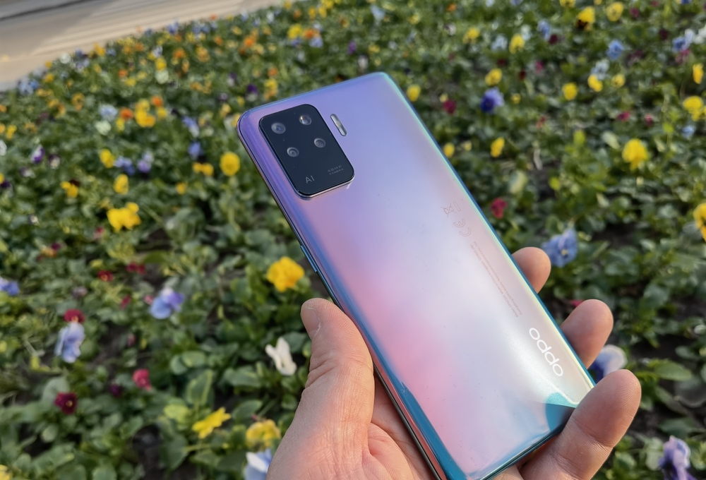 OPPO Reno5 Lite.