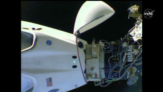 spacex crew dragon repositioning