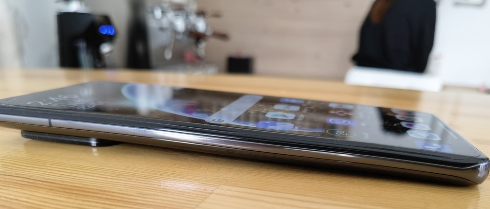 Озор Xiaomi Mi 11 Ultra: мощный флогман