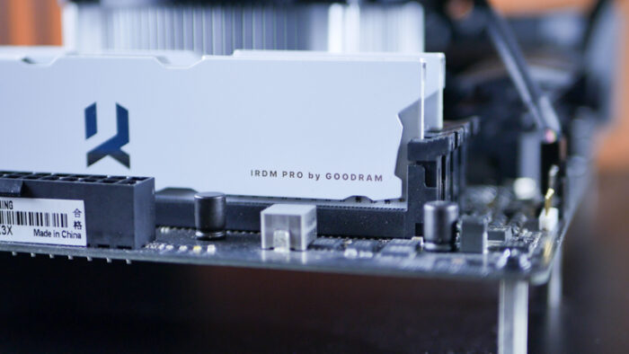IRDM PRO DDR4 4000 16GB