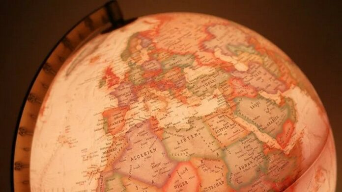 tilt of the earth's axis
