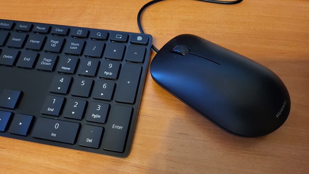 Huawei keyboard at mouse