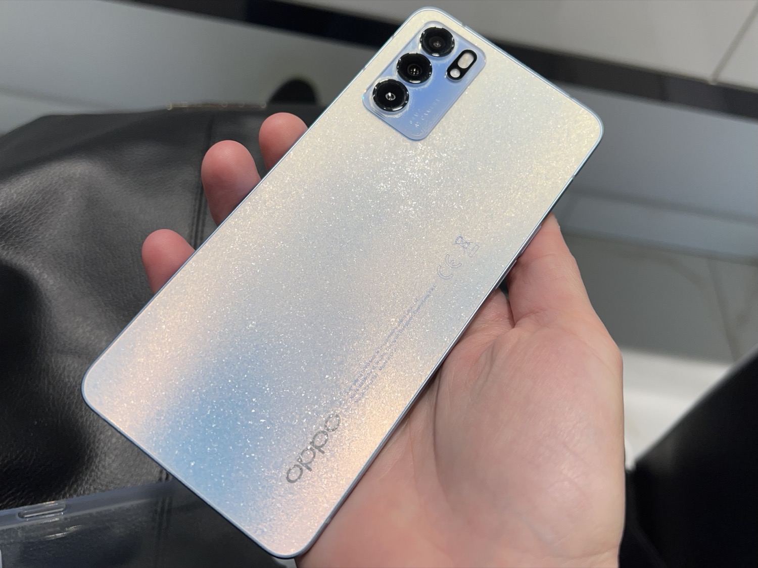 OPPO Reno6