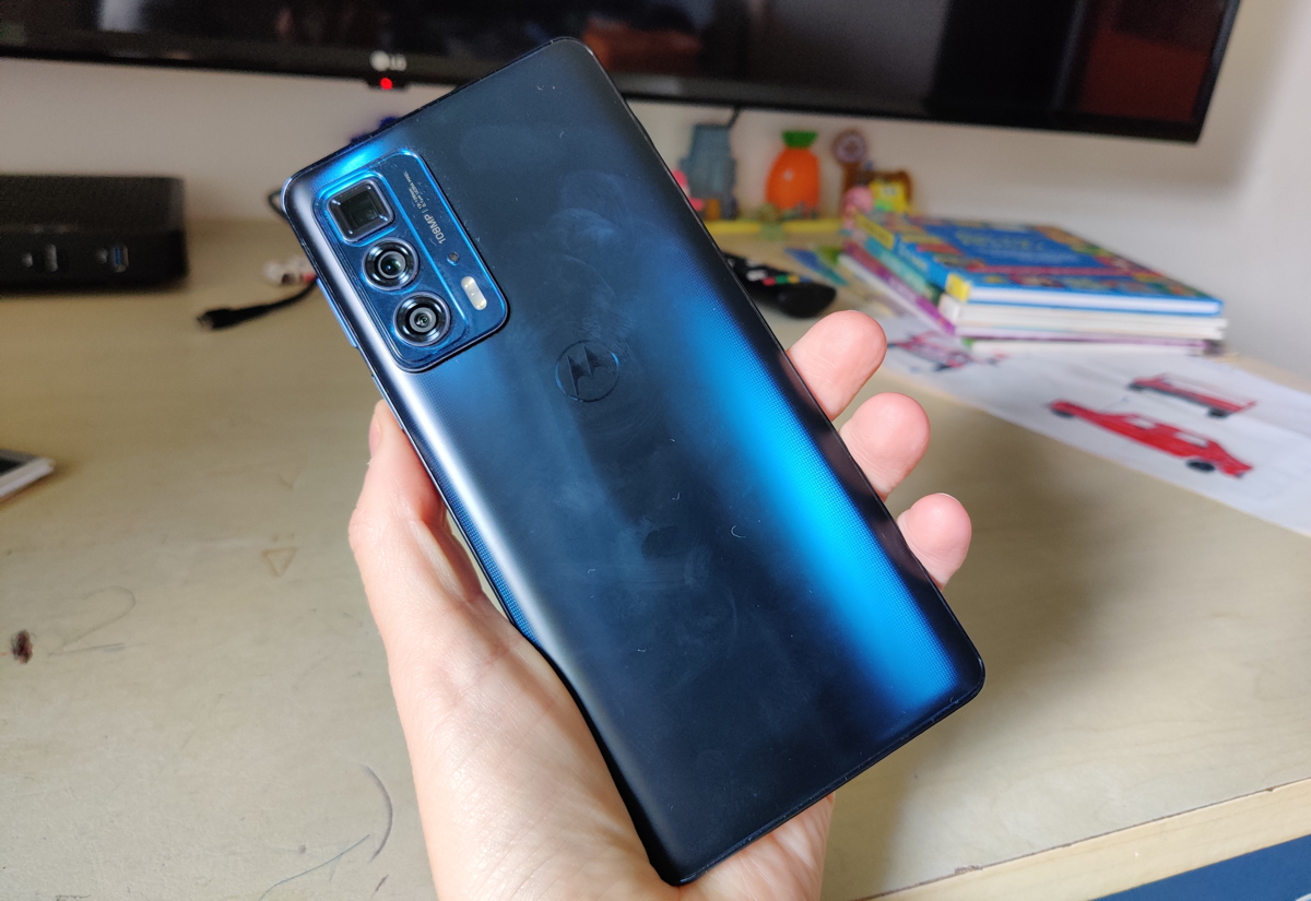 Moto Edge 20 Pro
