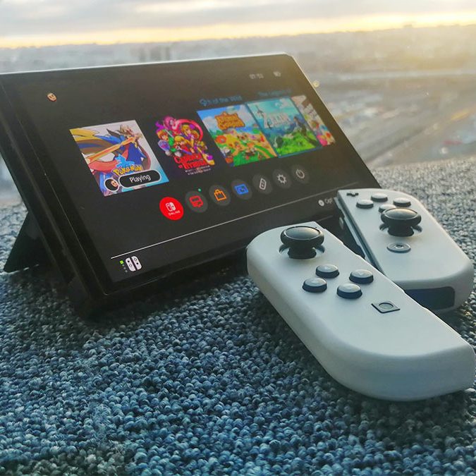 nintendo switch oled player