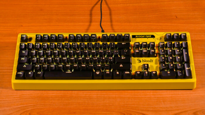 Bloody B810RС Bloody W70 Max Bloody G575