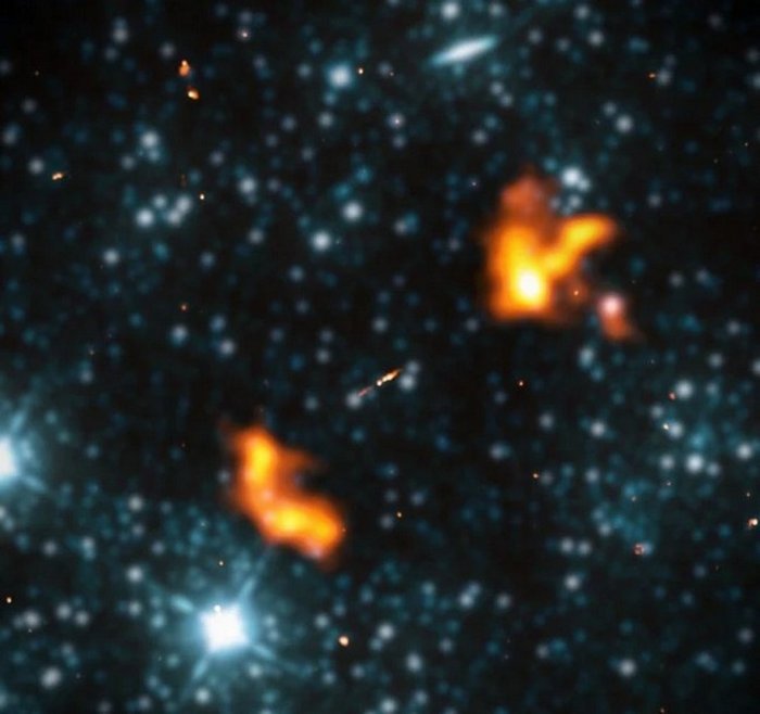 Астрономи виявили найбільшу радіогалактику в історії