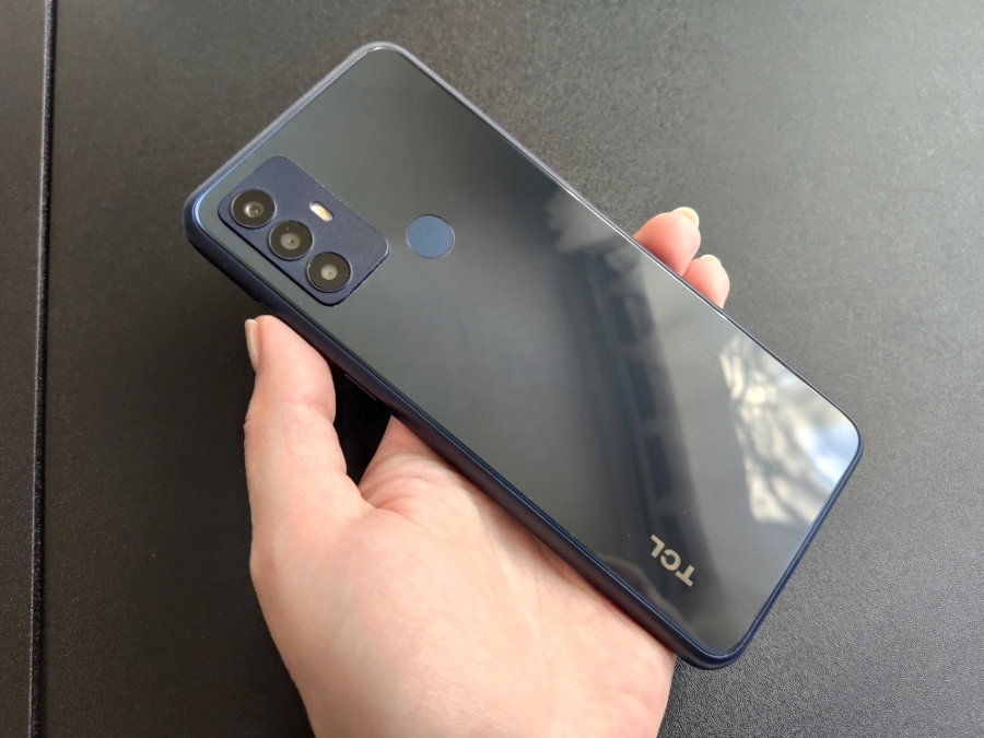 TCL 30 SE review Affordable smartphone with NFC