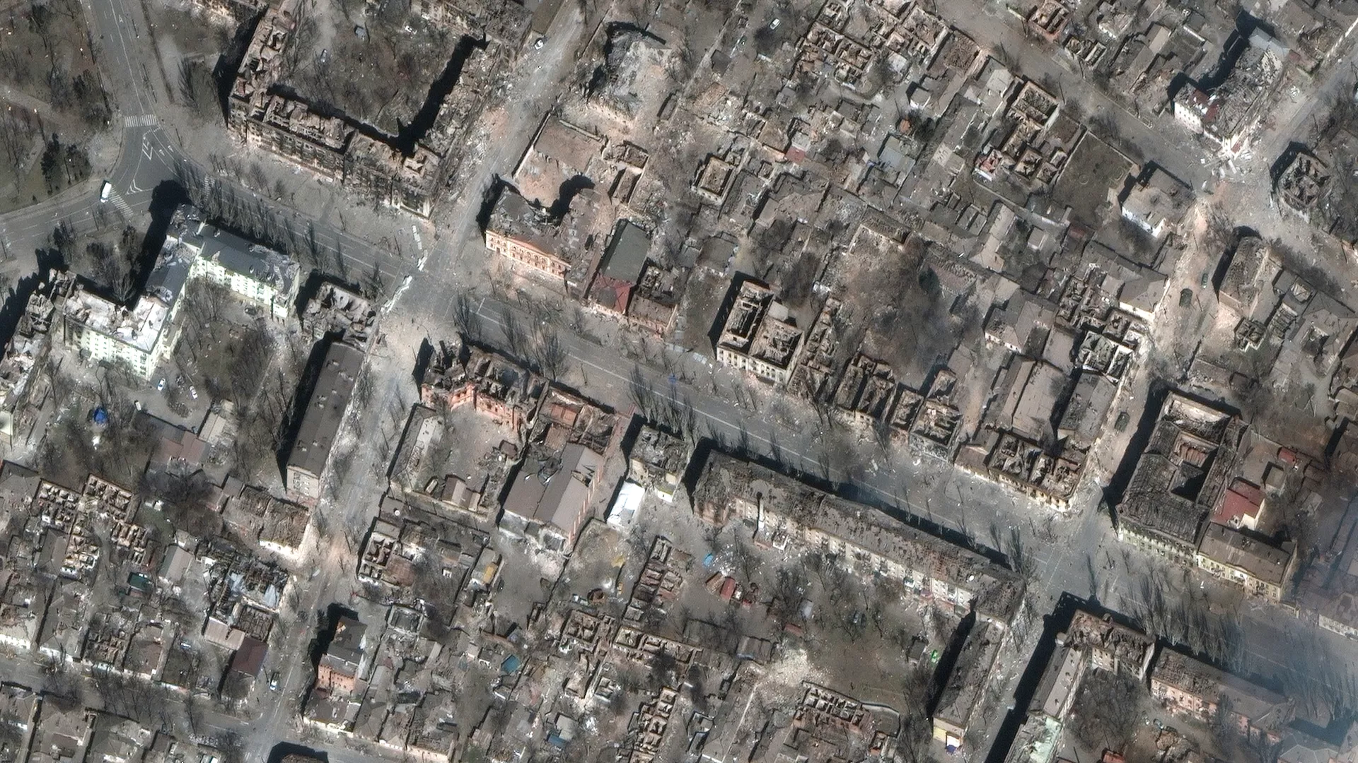 Mariupol po kilku tygodniach rosyjskich bombardowań