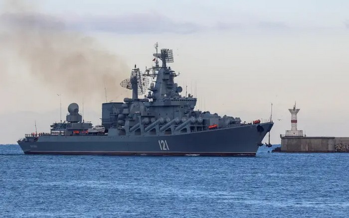 крейсер «Москва» вибухнув після влучення української ракети