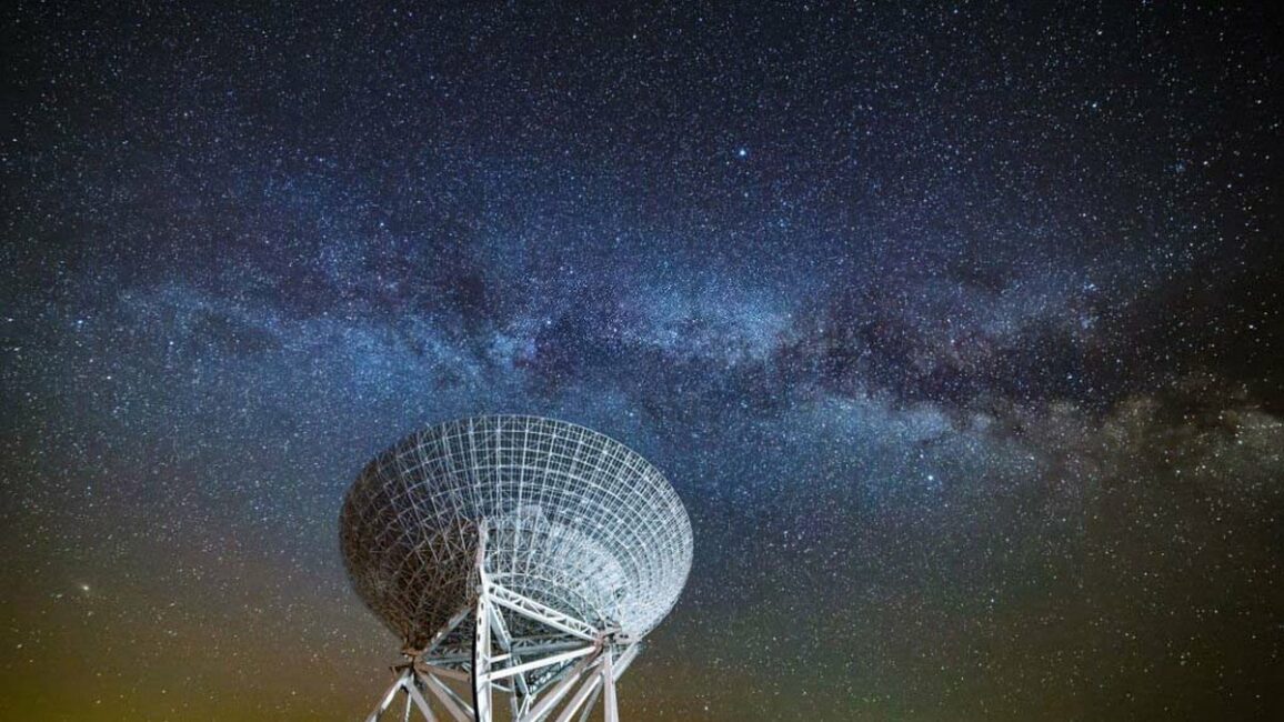 Astronomers discovered a new radio source of unknown origin