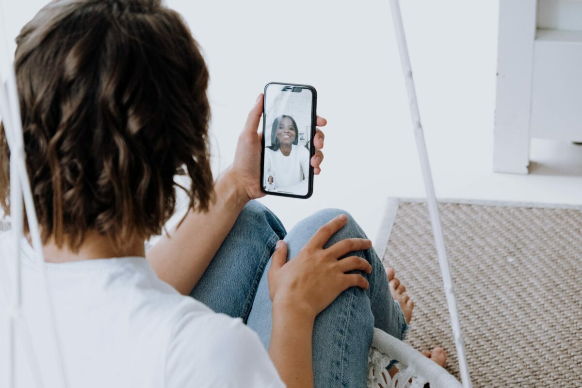 Как да използвате портретен режим във FaceTime на iPhone и iPad