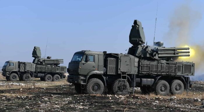 Українські військові збили першу ціль з трофейного ЗРГК Панцирь–С1