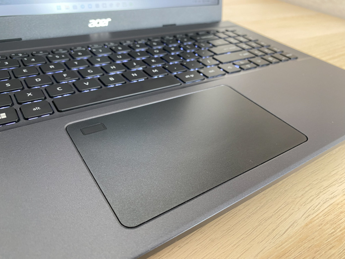 Acer Aspire 7 Touchpad
