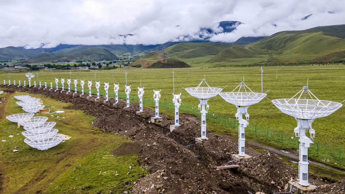 The Daocheng Solar Radio Telescope (DSRT)