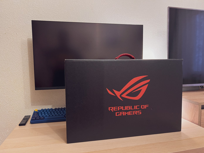 Asus Rog Strix แผลเป็น 17 SE