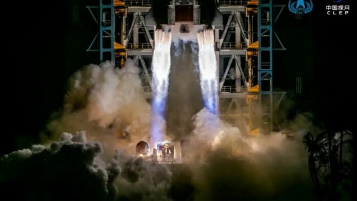 Chinese space rocket engine