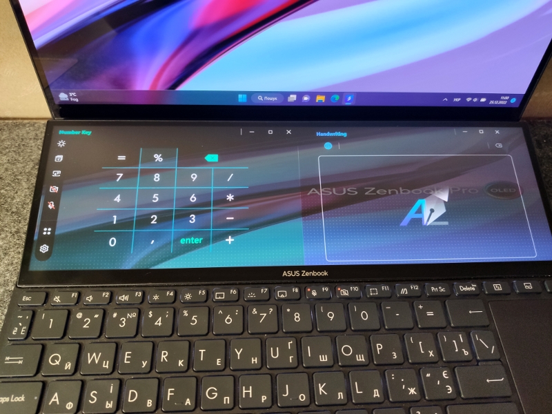 ASUS Zenbook Pro 14 ดูโอ OLED