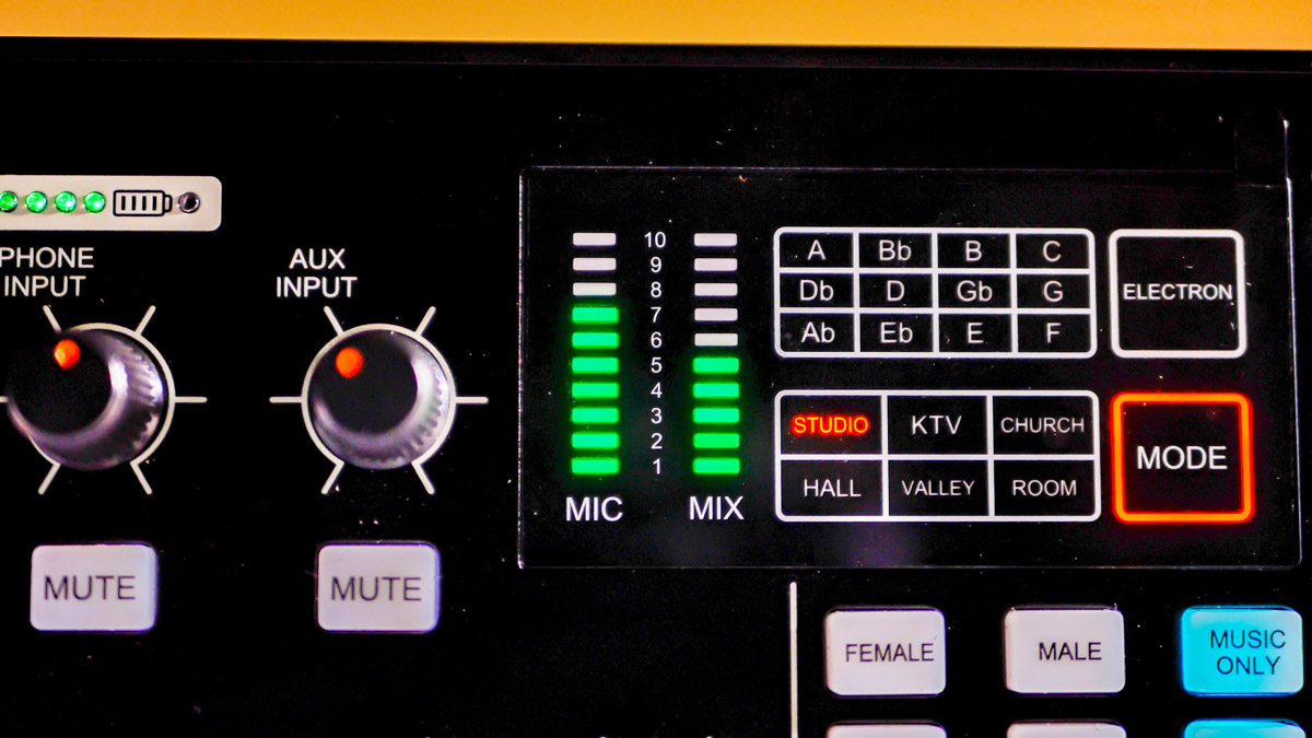 Mixer Podcast Maonocaster AM100