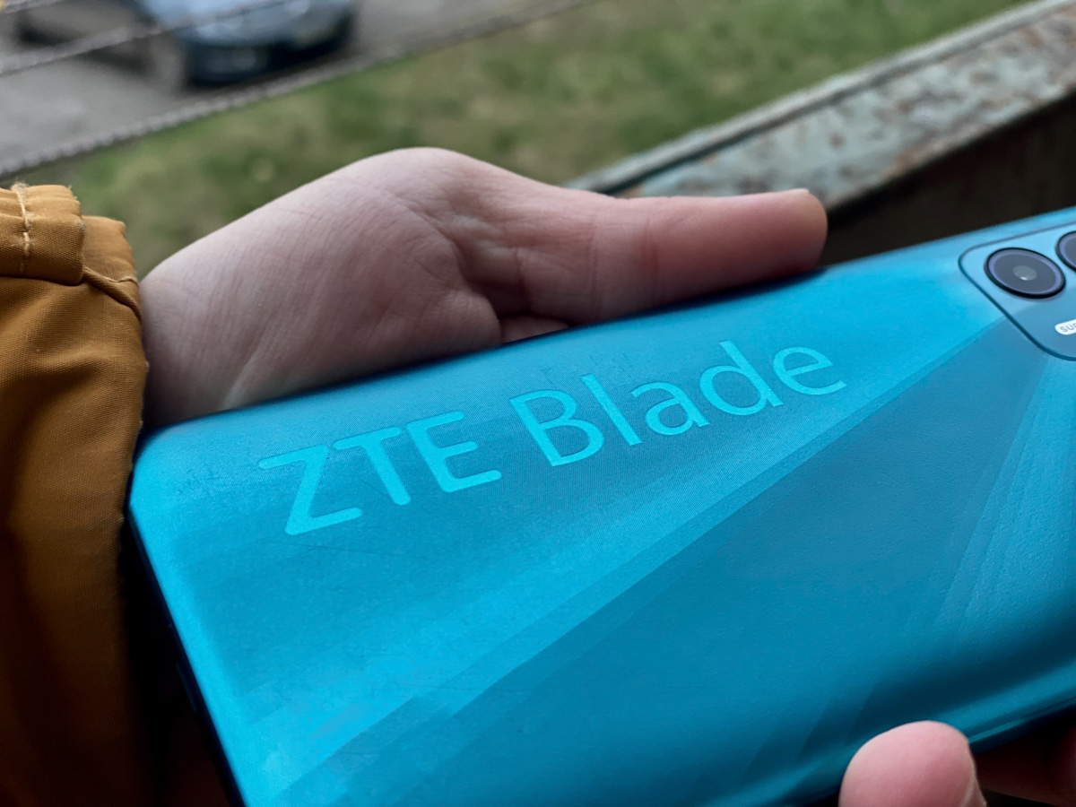 ZTE Blade V40 Vita