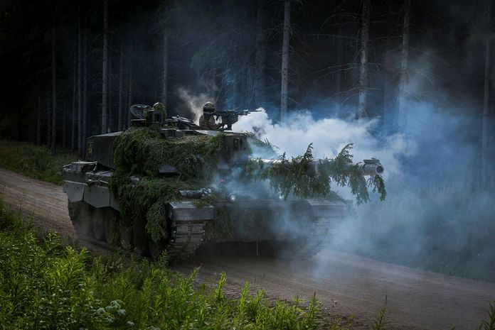 Storbritannien har annonceret en betydelig pakke af militærhjælp til Ukraine