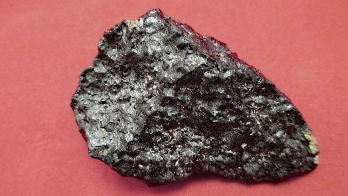 Um misterioso meteorito pode revelar se a vida já existiu em Marte