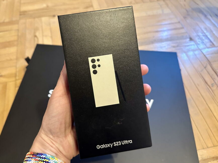 Samsung Galaxy S23 Ultra box
