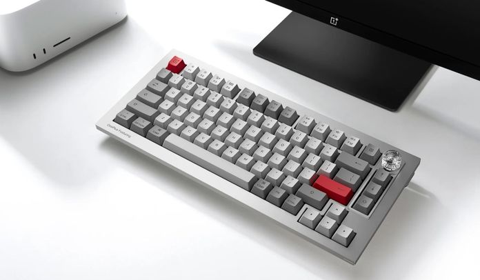 OnePlus mit Keyboard 81 Pro