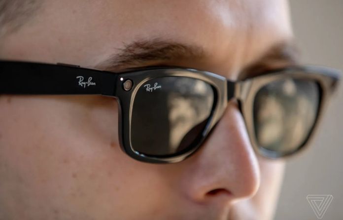 Meta Smart Glasses