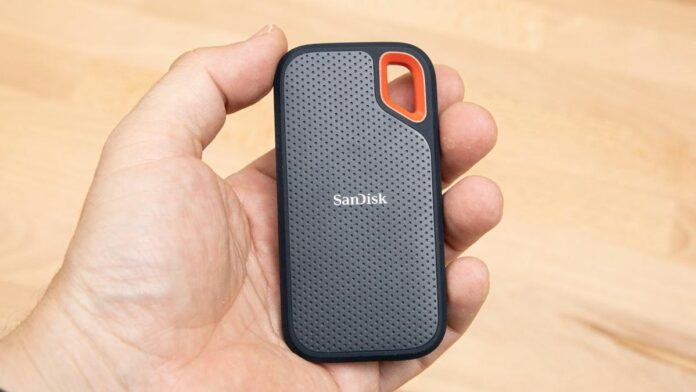محرك الأقراص ذو الحالة الصلبة SanDisk Extreme Portable SSD