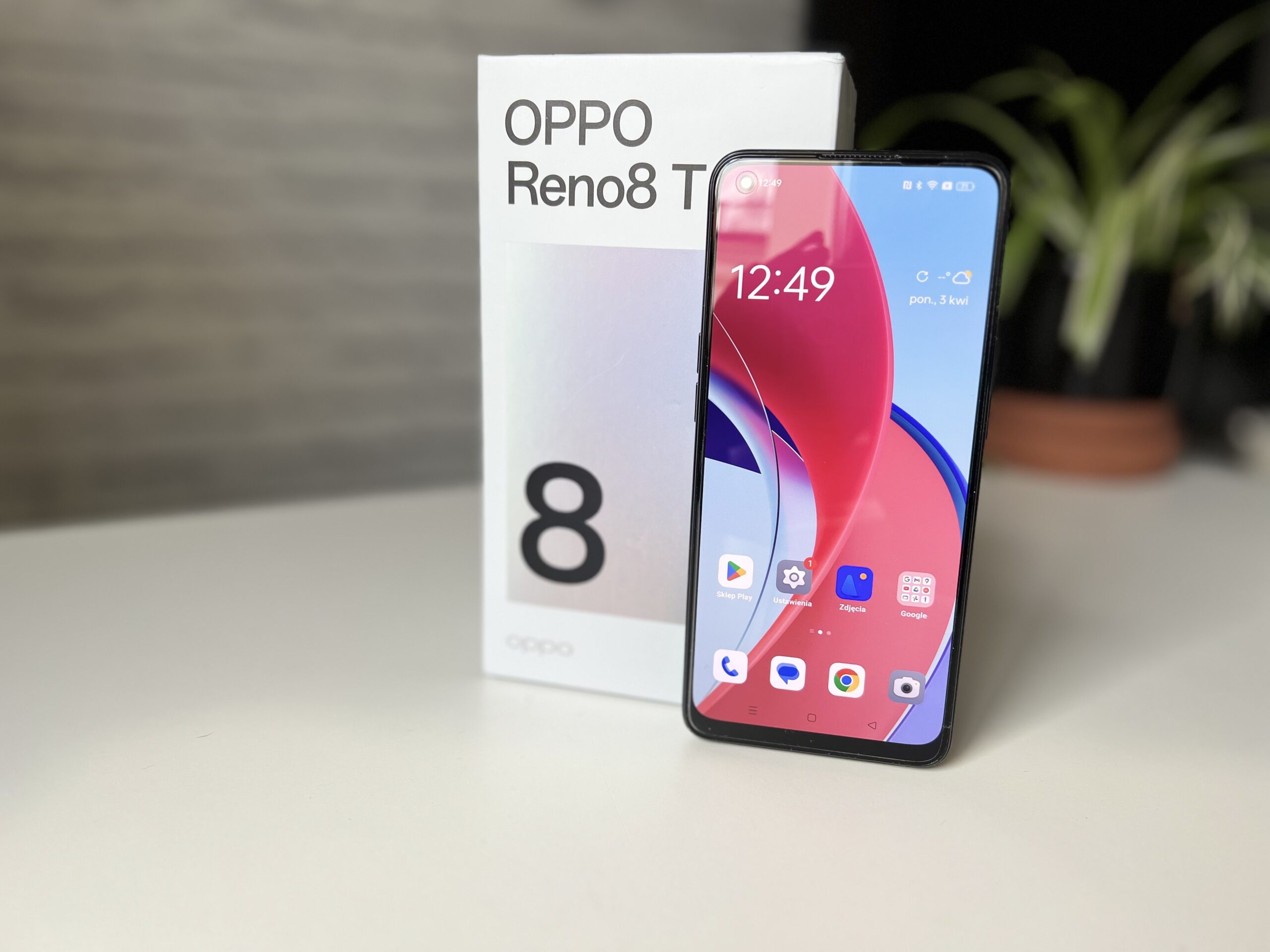 Oppo Рено 8Т