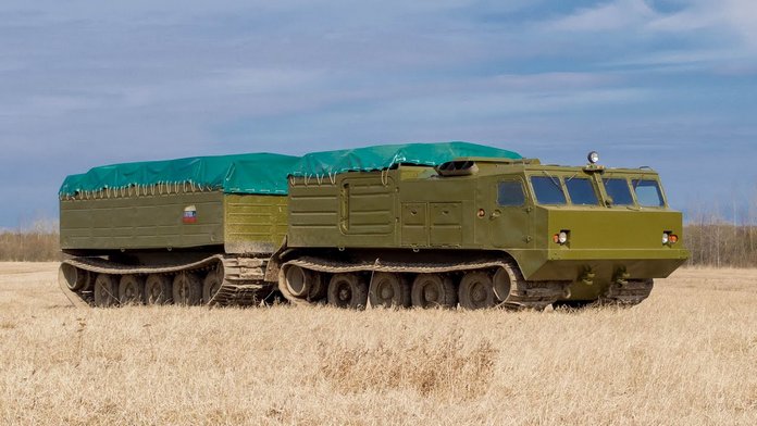 ДТ-10 Витязь - великий гусеничний всюдихід, здебільшого створений для екстремальних кліматичних умов. 