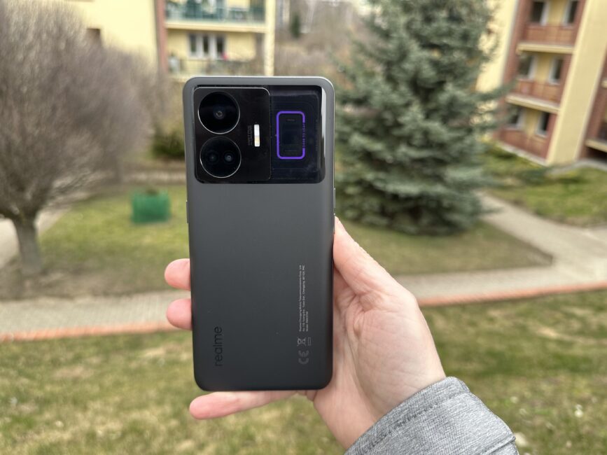 Realme GT3