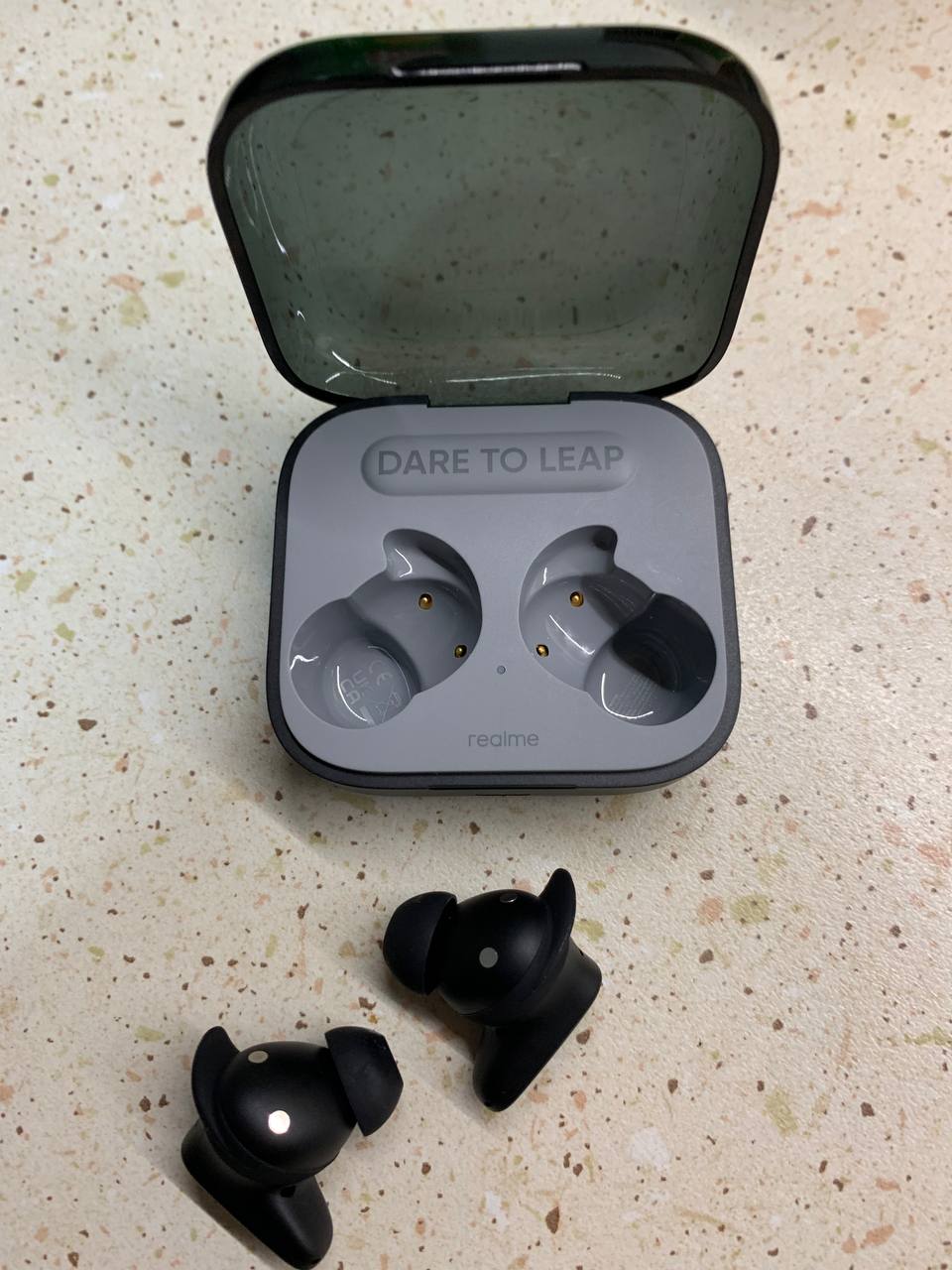 Realme Buds Air 3s Review: Stylish & Affordable Wireless Earbuds That Don't  Skimp On Audio Quality