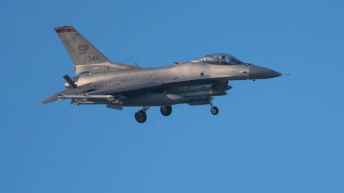 Visto F-16