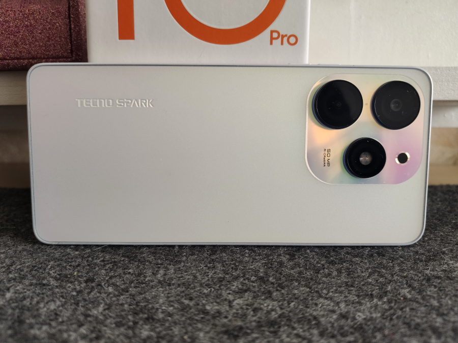 TECNO 火花 10 专业版