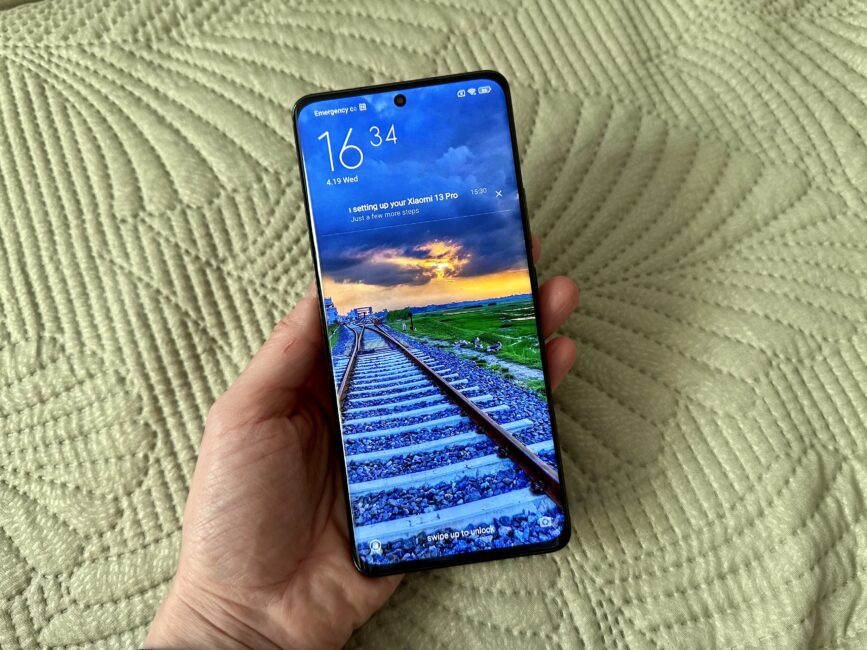 Xiaomi 13 Pro zaslon