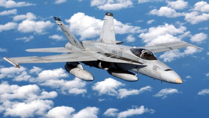 F/A-18 F/A-18