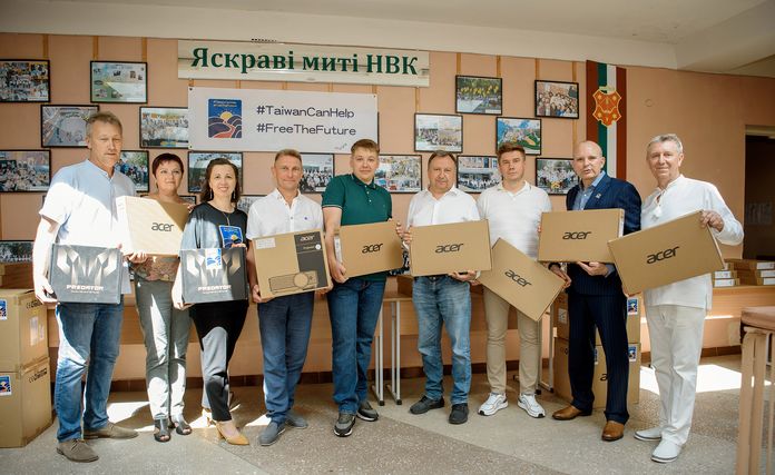 Acer expands support for Ukrainian schools to improve digital literacy