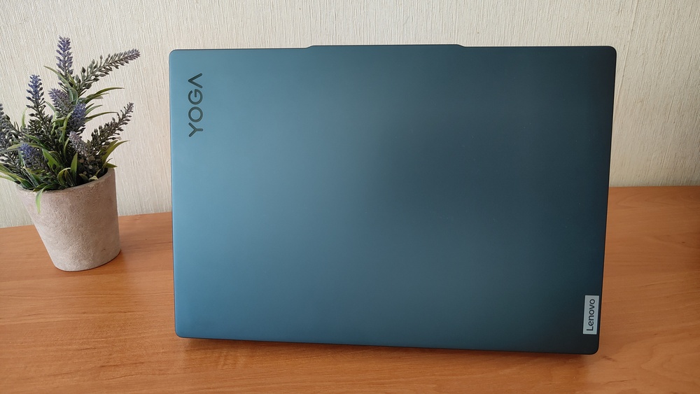 Lenovo Yoga Pro 7 