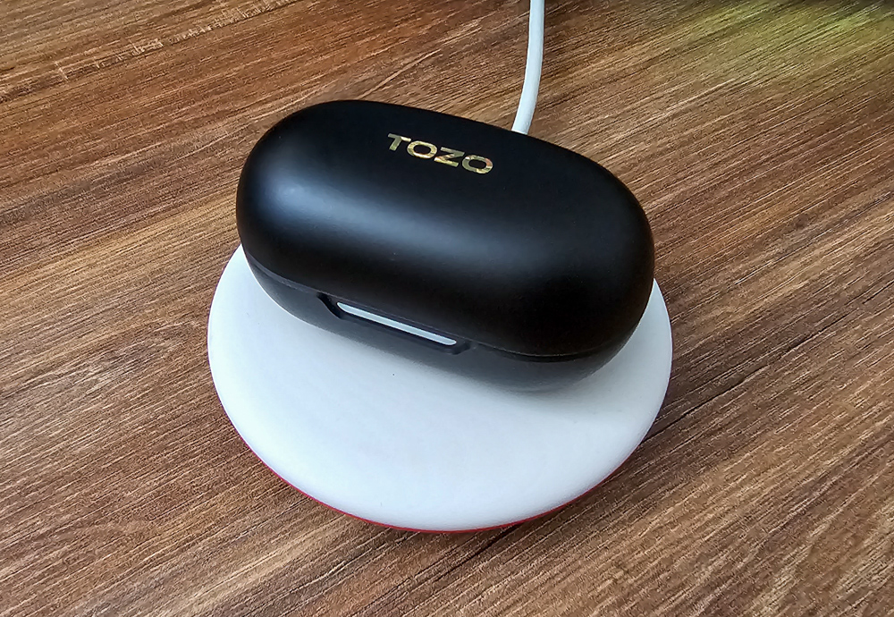 TOZO Golden X1 Wireless Charging