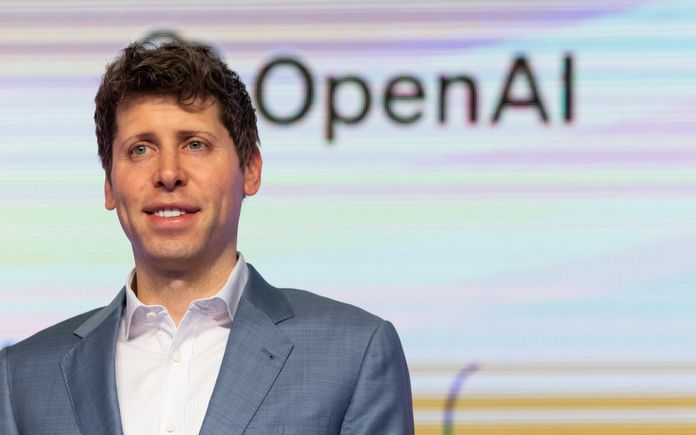 Рада директорів OpenAI і Сем Альтман ведуть переговори про його повернення