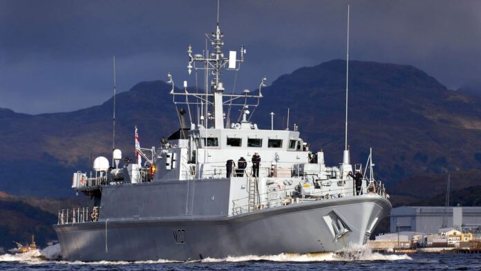 Royal Navy Sandown Class Minehunter HMS Pembroke