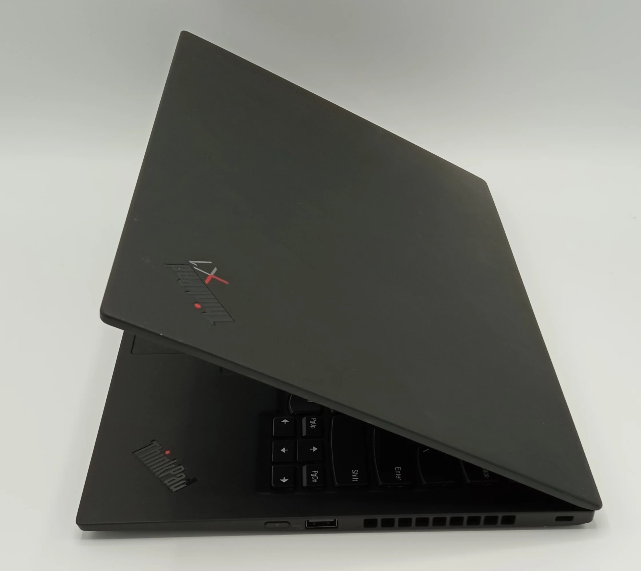 Lenovo ThinkPad X1 Carbon Gen 11