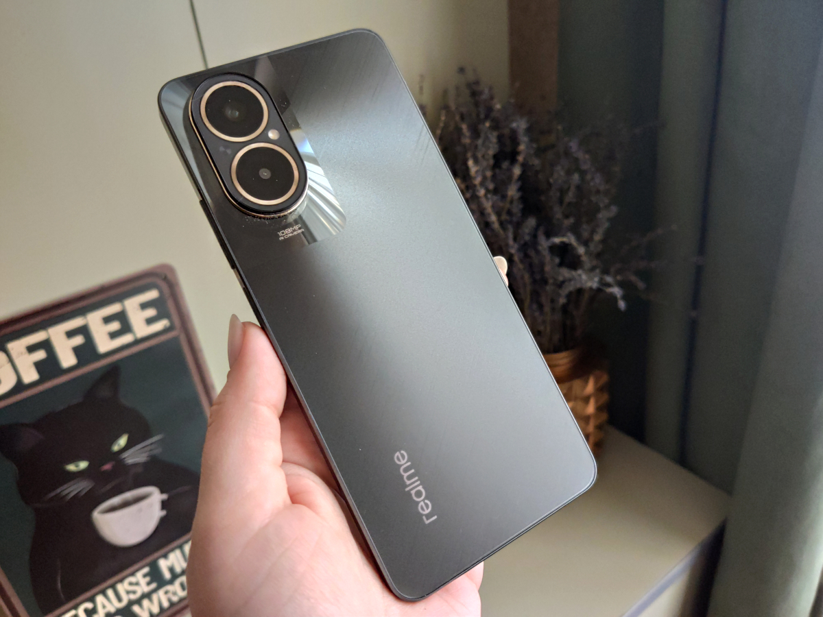 realme C67