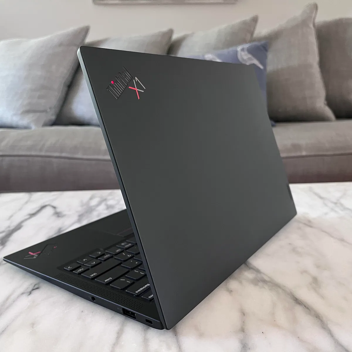 Lenovo ThinkPad X1 Carbon Gen 11