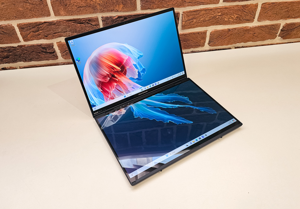 ASUS Zenbook İKİLİ (2024)