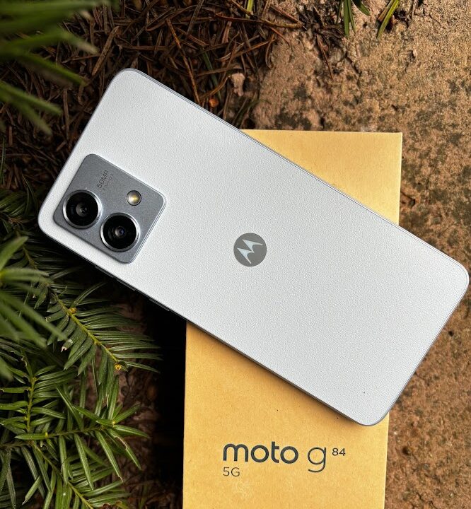 Motorola Мото G84